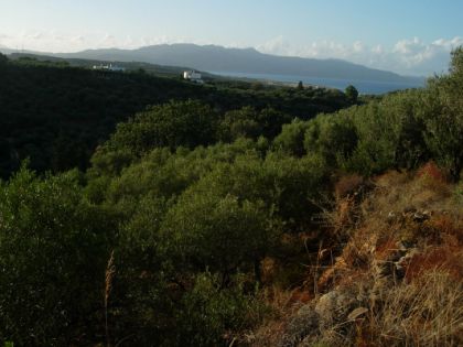 Działka na północy Krety z widokiem na morze i góry